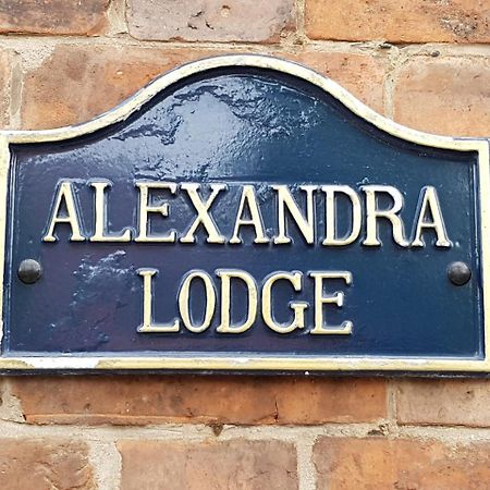 Alexandra Lodge Guest House 切斯特 外观 照片